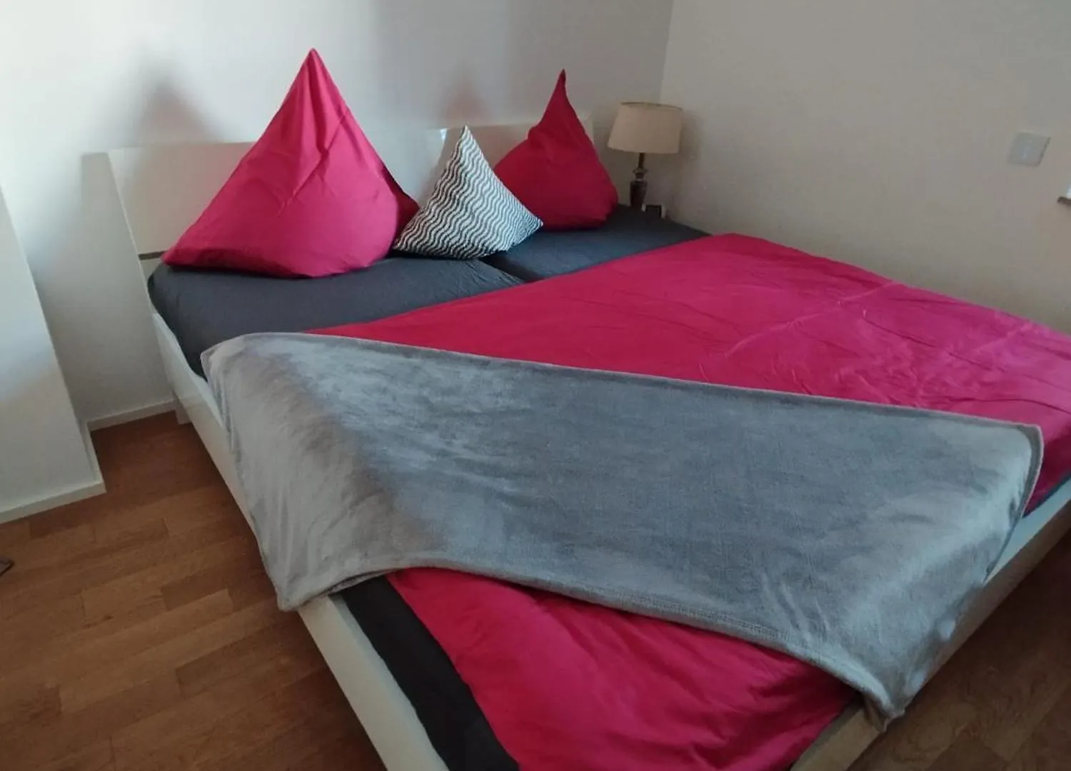 アパート Citysuite Englischer Garten 2 Zimmer Apatment Ruhig & Privat Parking ミュンヘン